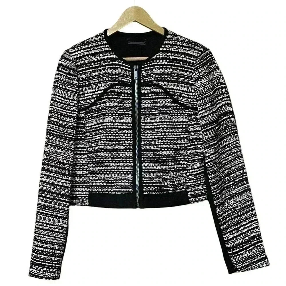 Diane von Furstenberg 10 Black White Tweed Cropped Zip Front Jacket Preowned